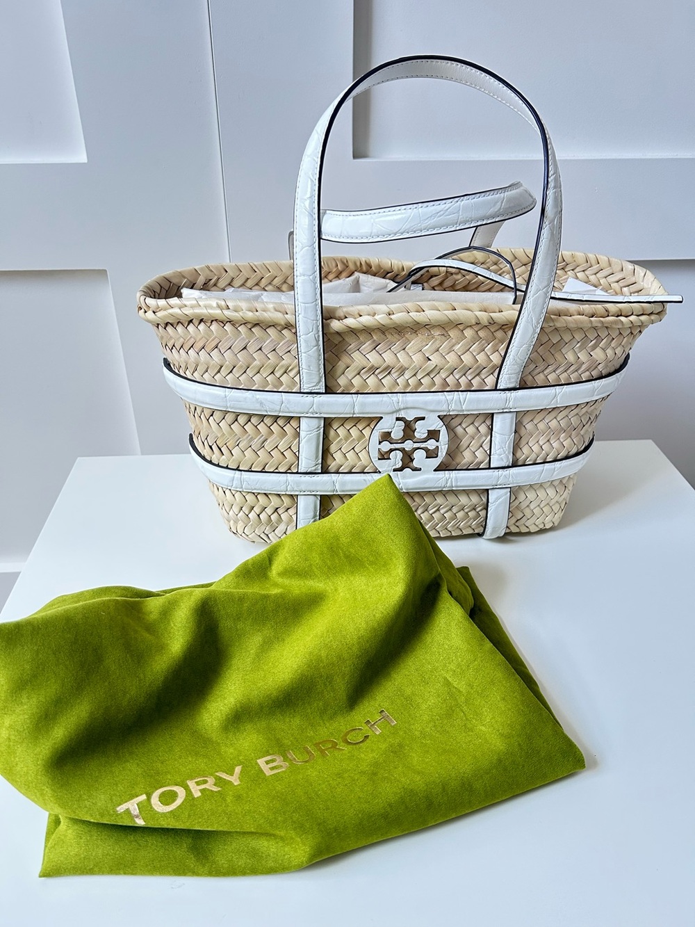 Tory Burch SMALL ELLA CROC-EMBOSSED STRAW BASKET